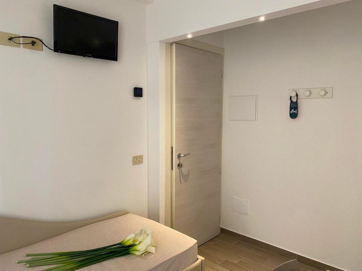 Hotel Philadelphia Cattolica Exterior photo