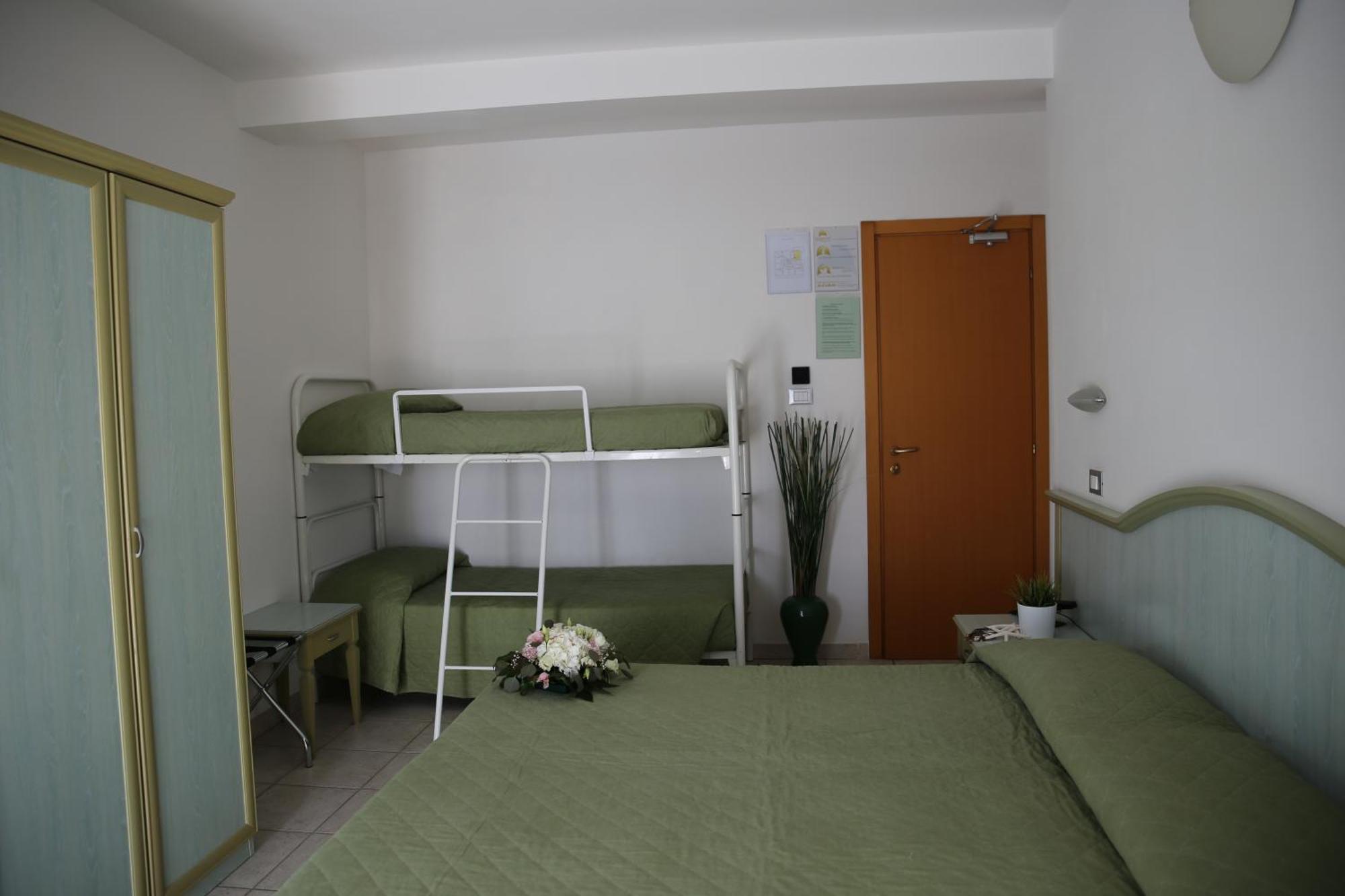 Hotel Philadelphia Cattolica Room photo